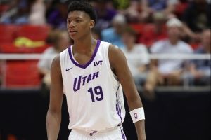 哈迪：贝利过去6天一直在生病 今天他出场时间限制在15分钟