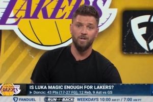 帕森斯：湖人进攻问题很大 就算詹姆斯回归还是不够