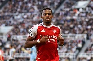 内维尔：廷伯目前实力最接近卡瓦哈尔，能攻善守且前插极具威胁